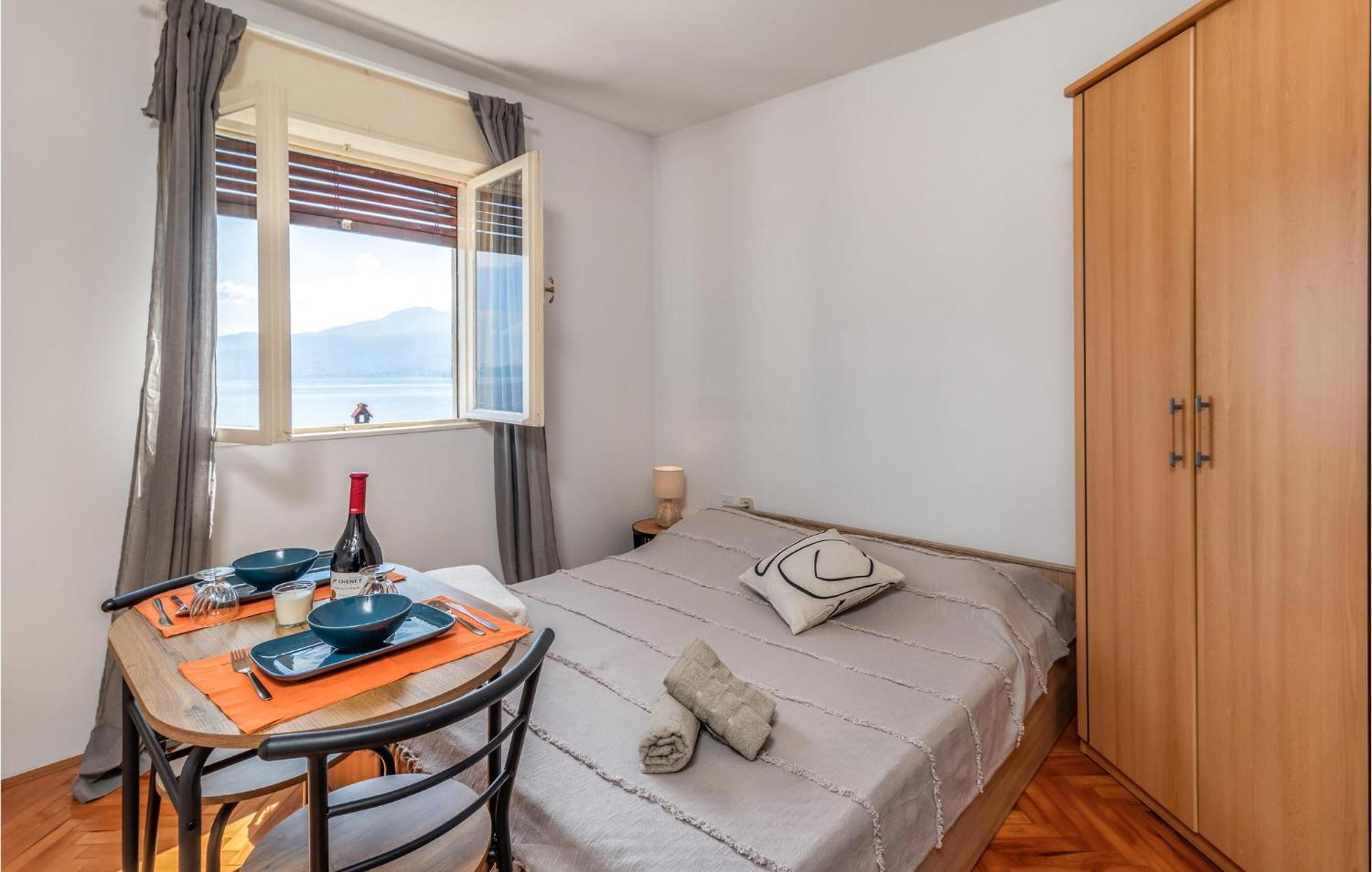 Nice Apartment In Rijeka With House Sea View Екстериор снимка