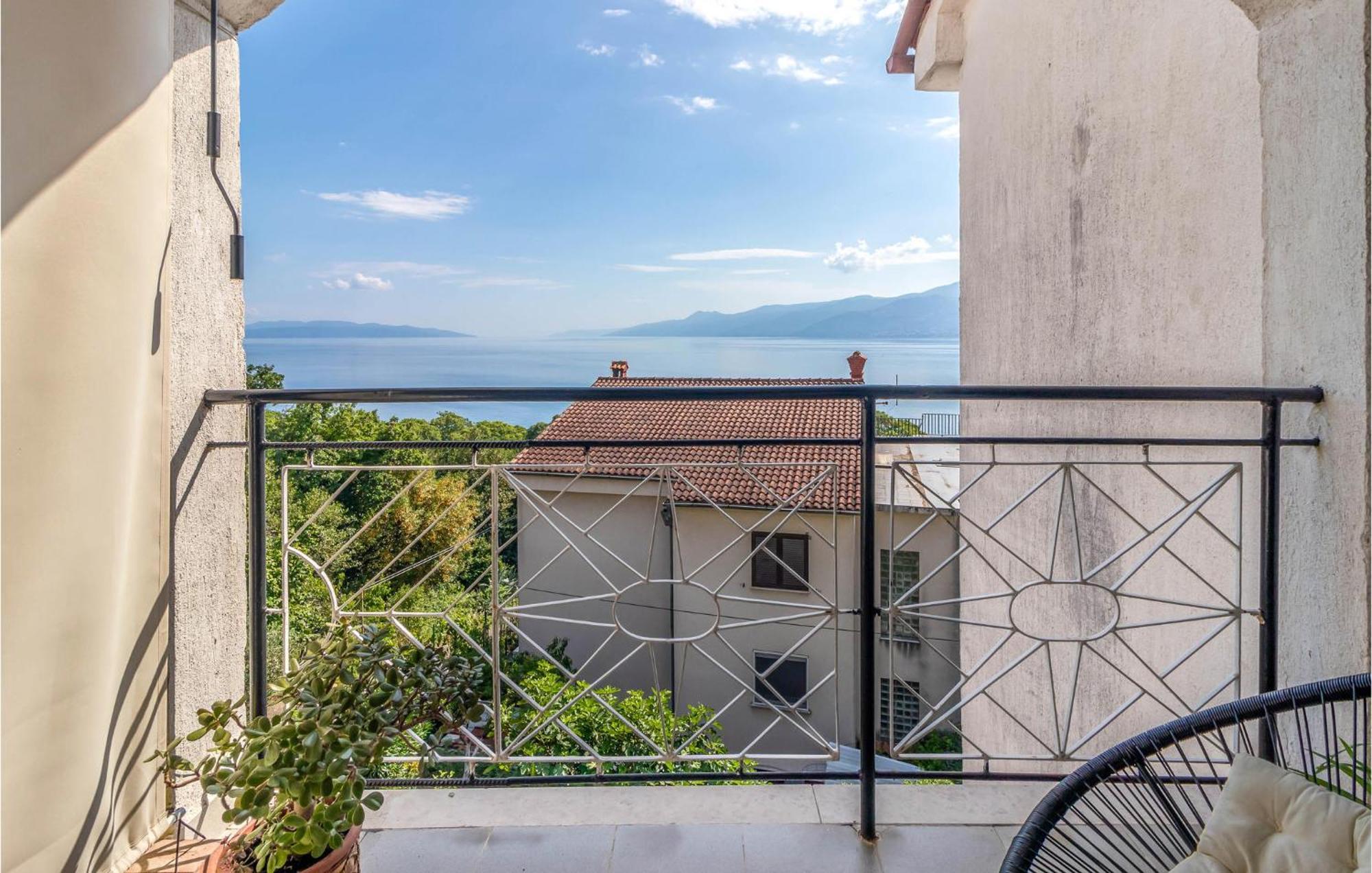 Nice Apartment In Rijeka With House Sea View Екстериор снимка